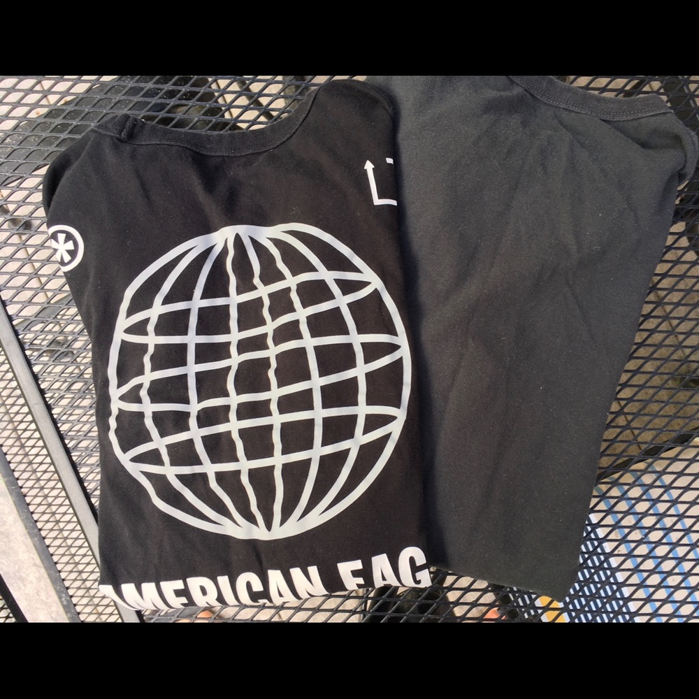 2 American eagle long sleeve tees XS Black gray